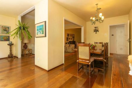 Apartamento à venda com 157m², 3 quartos e 1 vaga