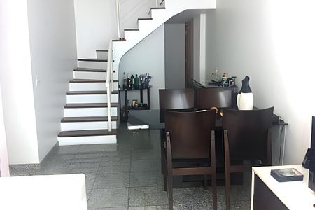 Apartamento à venda com 177m², 2 quartos e 2 vagas