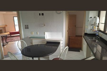 Apartamento à venda com 195m², 4 quartos e 3 vagas