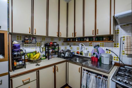 Apartamento à venda com 75m², 2 quartos e 2 vagas Apartamento à venda com 75m², 2 quartos e 2 vagasCozinha