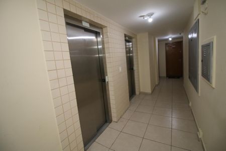 Apartamento à venda com 98m², 3 quartos e 2 vagasÁrea comum - Elevadores