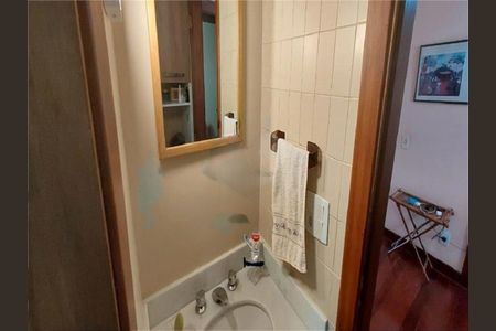 Casa à venda com 489m², 6 quartos e 4 vagas