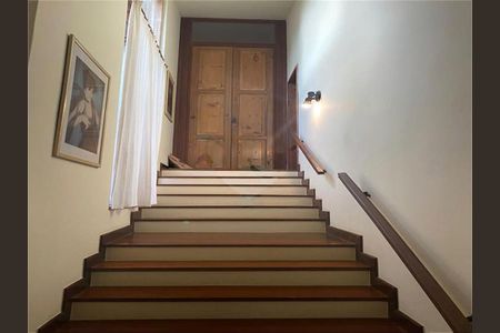 Casa à venda com 489m², 6 quartos e 4 vagas