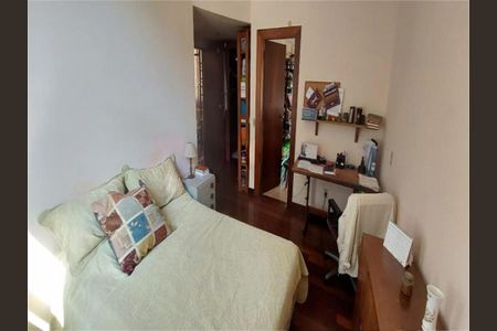 Casa à venda com 489m², 6 quartos e 4 vagas