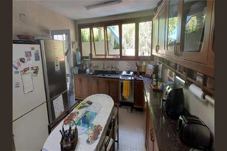 Casa à venda com 489m², 6 quartos e 4 vagas