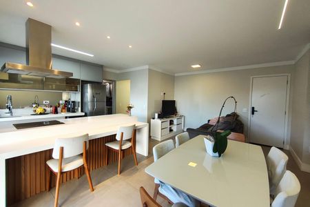 Apartamento para alugar com 130m², 4 quartos e 2 vagas Apartamento para alugar com 130m², 4 quartos e 2 vagasSala de Jantar