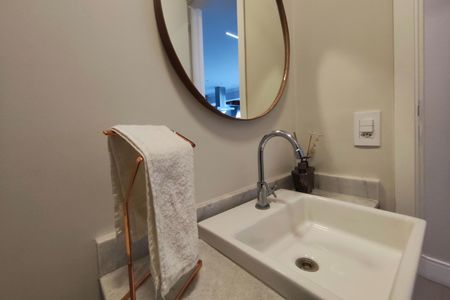 Apartamento para alugar com 130m², 4 quartos e 2 vagas Apartamento para alugar com 130m², 4 quartos e 2 vagasBanheiro Social