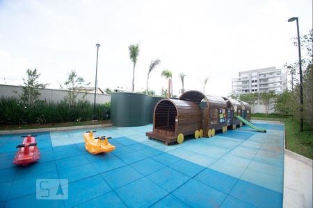 Apartamento para alugar com 130m², 4 quartos e 2 vagas Apartamento para alugar com 130m², 4 quartos e 2 vagasÁrea comum - Playground