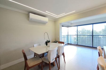 Apartamento para alugar com 130m², 4 quartos e 2 vagas Apartamento para alugar com 130m², 4 quartos e 2 vagasSala de Jantar