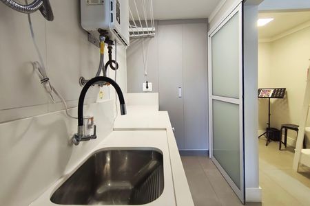 Apartamento para alugar com 130m², 4 quartos e 2 vagas Apartamento para alugar com 130m², 4 quartos e 2 vagasÁrea de Serviço