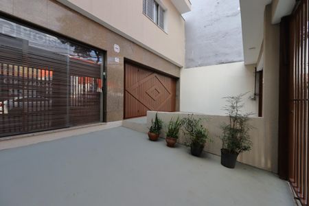 Casa para alugar com 276m², 4 quartos e 6 vagasGaragem aberta