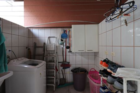 Casa para alugar com 276m², 4 quartos e 6 vagasÁrea de Serviço