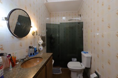 Casa para alugar com 276m², 4 quartos e 6 vagasBanheiro da Suíte 1