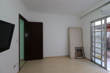 Casa para alugar com 276m², 4 quartos e 6 vagasQuarto 2