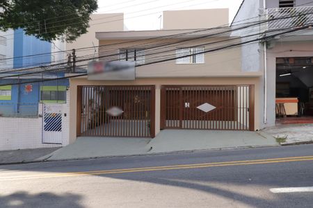 Casa para alugar com 276m², 4 quartos e 6 vagasFachada