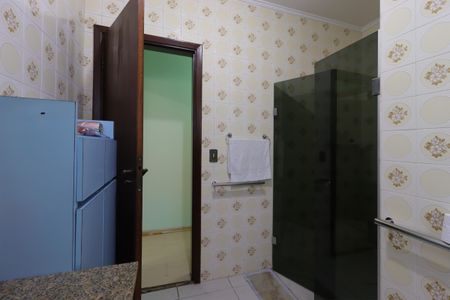 Casa para alugar com 276m², 4 quartos e 6 vagasBanheiro Social