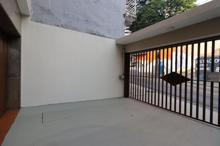 Casa para alugar com 276m², 4 quartos e 6 vagasGaragem aberta