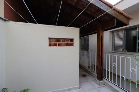 Casa para alugar com 276m², 4 quartos e 6 vagasÁrea de Serviço