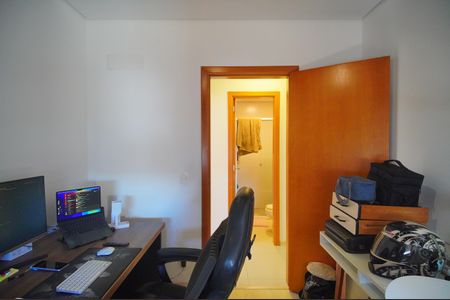 Apartamento à venda com 73m², 2 quartos e 2 vagasQuarto 2