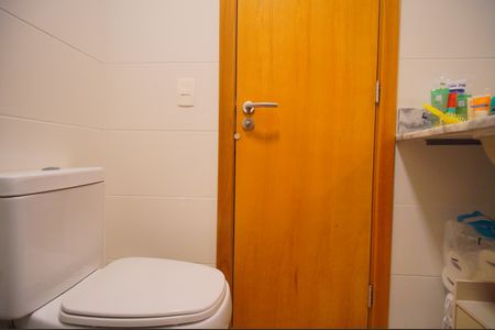 Apartamento à venda com 73m², 2 quartos e 2 vagasBanheiro Social