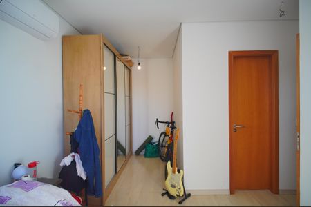 Apartamento à venda com 73m², 2 quartos e 2 vagasSuíte