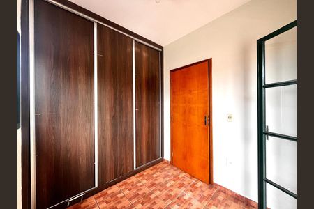 Casa à venda com 180m², 3 quartos e 2 vagas Casa à venda com 180m², 3 quartos e 2 vagasQuarto 3