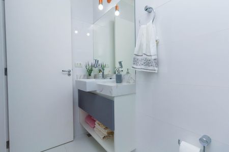 Casa à venda com 320m², 3 quartos e 4 vagas Casa à venda com 320m², 3 quartos e 4 vagasBanheiro da Suíte 3