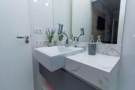 Casa à venda com 320m², 3 quartos e 4 vagas Casa à venda com 320m², 3 quartos e 4 vagasBanheiro da Suíte 3