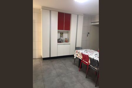 Casa à venda com 192m², 3 quartos e 2 vagas