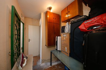 Casa à venda com 106m², 2 quartos e 2 vagas Casa à venda com 106m², 2 quartos e 2 vagasQuarto de Serviço