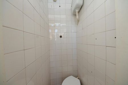 Casa à venda com 106m², 2 quartos e 2 vagas Casa à venda com 106m², 2 quartos e 2 vagasBanheiro de Serviço