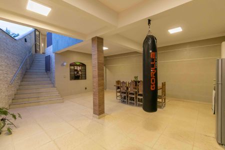 Casa à venda com 200m², 3 quartos e 3 vagasÁrea de Serviço