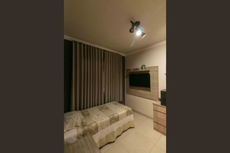 Casa à venda com 200m², 3 quartos e 3 vagasQuarto 2