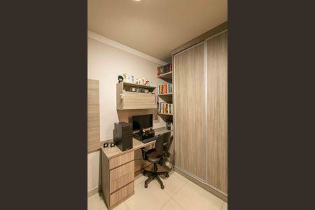 Casa à venda com 200m², 3 quartos e 3 vagasQuarto 2