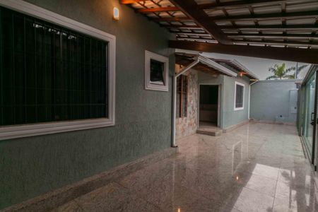 Casa à venda com 200m², 3 quartos e 3 vagasÁrea comum