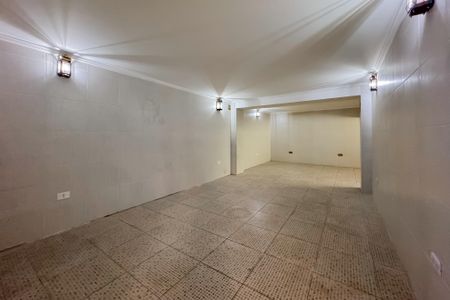 Casa à venda com 597m², 5 quartos e 8 vagas Casa à venda com 597m², 5 quartos e 8 vagasÁrea de Lazer