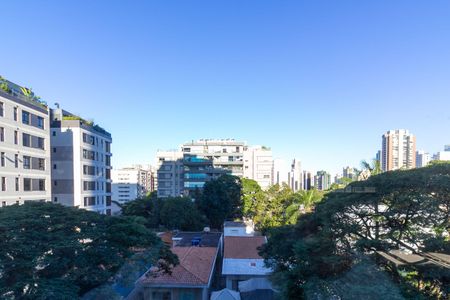 Apartamento à venda com 201m², 3 quartos e 3 vagas Apartamento à venda com 201m², 3 quartos e 3 vagasVista Sala