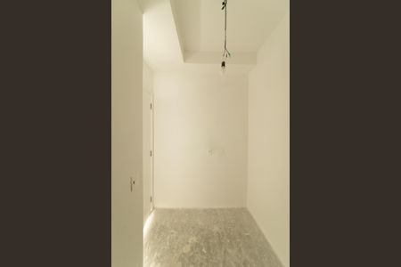 Apartamento à venda com 201m², 3 quartos e 3 vagas Apartamento à venda com 201m², 3 quartos e 3 vagasQuarto de Serviço
