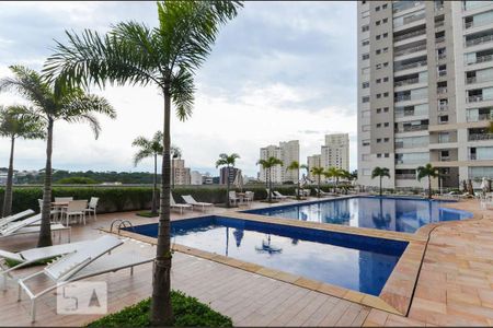Apartamento à venda com 116m², 3 quartos e 2 vagas Apartamento à venda com 116m², 3 quartos e 2 vagasÁrea comum - Piscina