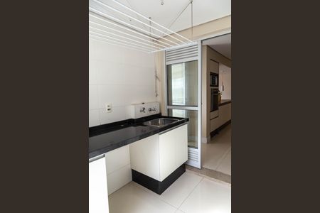 Apartamento à venda com 116m², 3 quartos e 2 vagas Apartamento à venda com 116m², 3 quartos e 2 vagasÁrea de Serviço