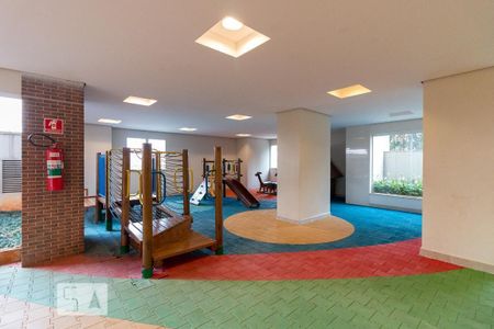 Apartamento à venda com 116m², 3 quartos e 2 vagas Apartamento à venda com 116m², 3 quartos e 2 vagasÁrea comum - Playground