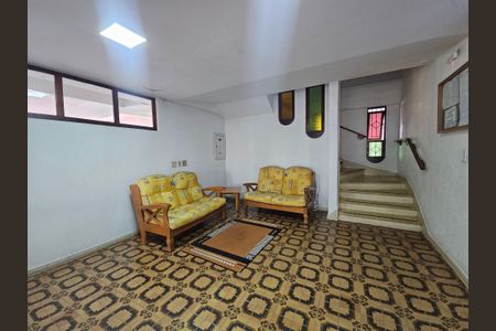 Apartamento à venda com 70m², 2 quartos e 2 vagas Apartamento à venda com 70m², 2 quartos e 2 vagasHall social