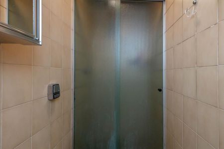 Apartamento à venda com 400m², 4 quartos e 4 vagas Apartamento à venda com 400m², 4 quartos e 4 vagasBanheiro de Serviço