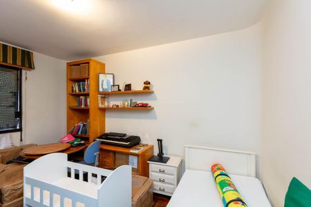 Apartamento à venda com 400m², 4 quartos e 4 vagas Apartamento à venda com 400m², 4 quartos e 4 vagasSuíte 4