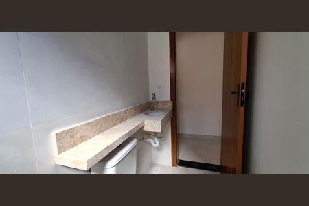 Apartamento à venda com 72m², 2 quartos e 1 vaga Apartamento à venda com 72m², 2 quartos e 1 vagaBanheiro Social