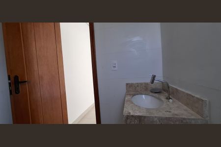 Apartamento à venda com 72m², 2 quartos e 1 vaga Apartamento à venda com 72m², 2 quartos e 1 vagaBanheiro da suíte