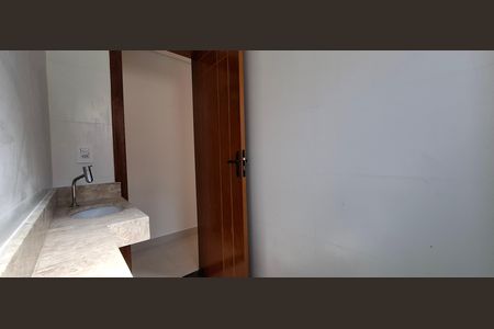 Apartamento à venda com 72m², 2 quartos e 1 vaga Apartamento à venda com 72m², 2 quartos e 1 vagaBanheiro Social