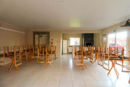 Apartamento à venda com 49m², 2 quartos e 1 vaga Apartamento à venda com 49m², 2 quartos e 1 vagaÁrea comum - Salão de festas