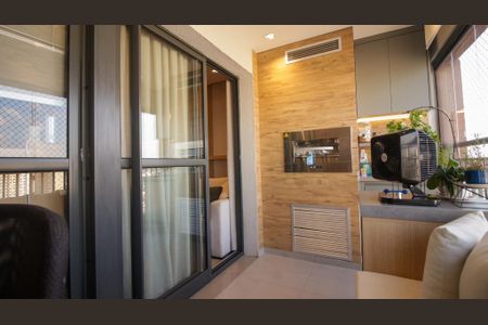 Apartamento à venda com 63m², 2 quartos e 1 vaga Apartamento à venda com 63m², 2 quartos e 1 vagaVaranda