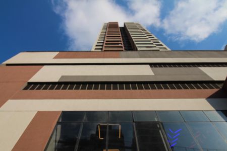 Apartamento à venda com 63m², 2 quartos e 1 vaga Apartamento à venda com 63m², 2 quartos e 1 vagaFachada